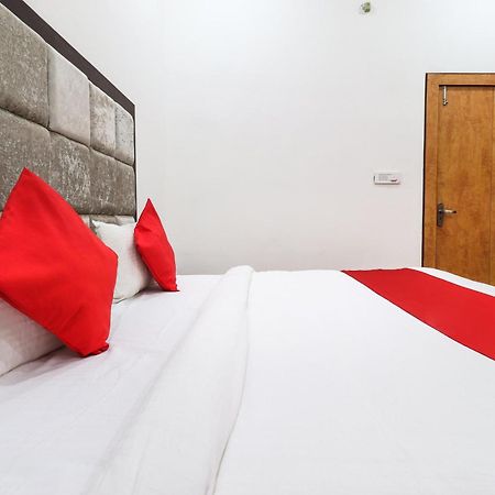 Hotel O Taj Royal Tajganj Экстерьер фото